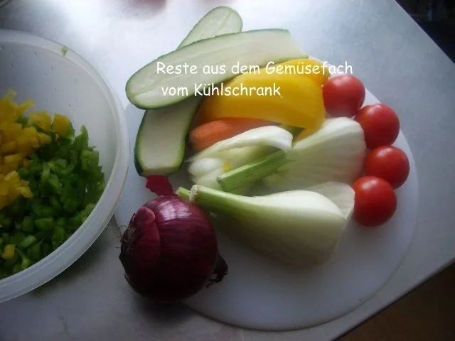 Rezept: Nudelsoße mit dem was im Kühlschrank war Bild Nr. 2 Nudelsoße mit dem was im Kühlschrank war - Rezept - Bild Nr. 2