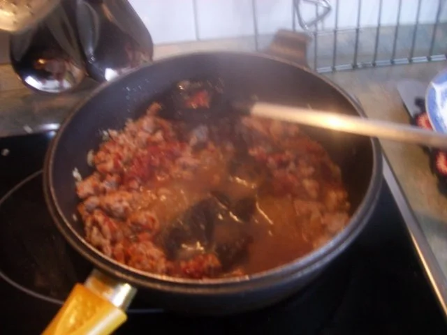 Rezept: Nudelsoße mit dem was im Kühlschrank war Bild Nr. 8 Nudelsoße mit dem was im Kühlschrank war - Rezept - Bild Nr. 8