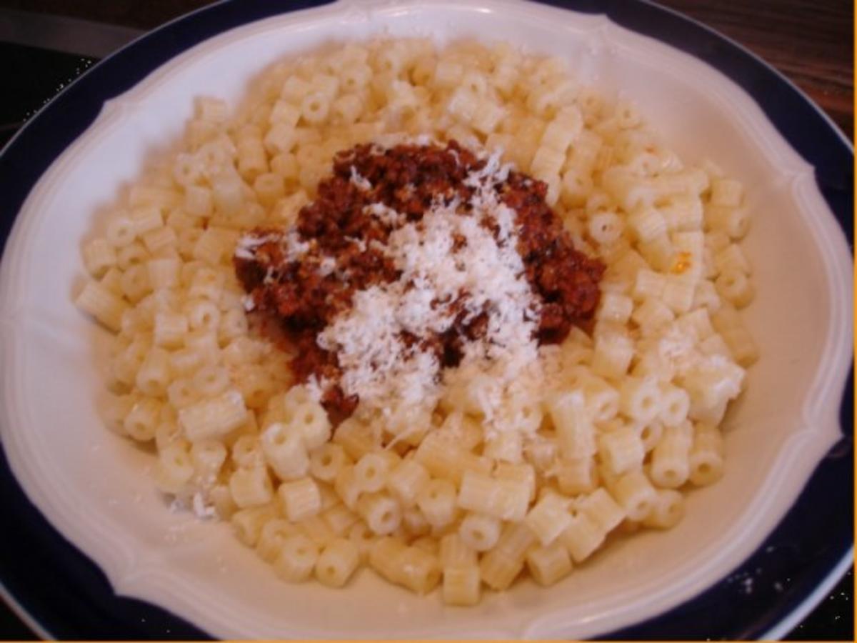 Nudeln mit Hackfleischsauce nach Bernd - einfach - von MausVoh Nudeln mit Hackfleischsauce nach Bernd - einfach - von MausVoh