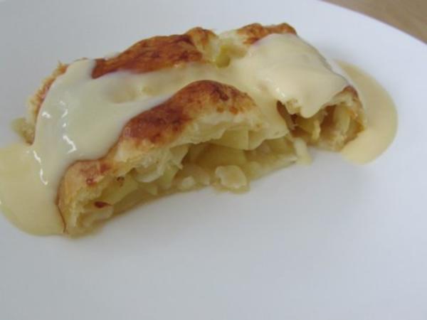 Apfelstrudel aus Blätterteig - Rezept mit Bild - kochbar.de