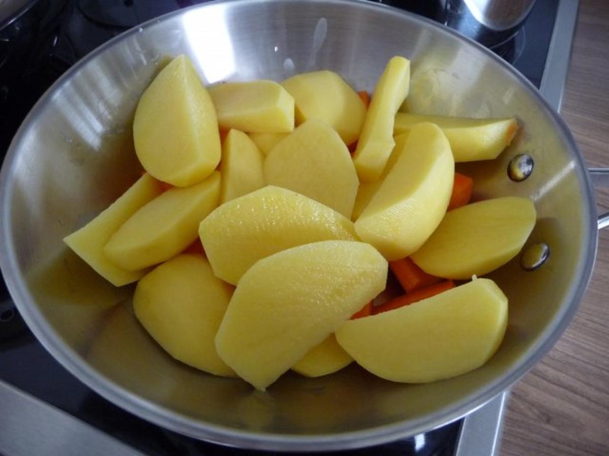 Fisch : Gedünsteter Tilapia an Meerrettich - Dill - Soße mit Kartoffeln und Gurkensalat - Rezept - Bild Nr. 15