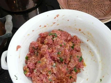 Hackfleisch :  Gewickelter Nudelteig mit Petersilien - Hackfüllung - Rezept - Bild Nr. 6