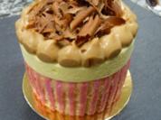 Weißes Schokoladenmousse- Törtchen mit Kirschkern - Rezept