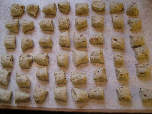 Rezept: Party Snack, Fernseh-Snack, Mini-Brote Bild Nr. 4 Party Snack, Fernseh-Snack, Mini-Brote - Rezept - Bild Nr. 4