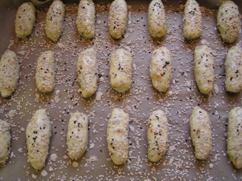 Party Snack, Fernseh Snack, Mini Brote - einfach - 284 kcal/100g Party Snack, Fernseh Snack, Mini Brote - einfach - 284 kcal/100g