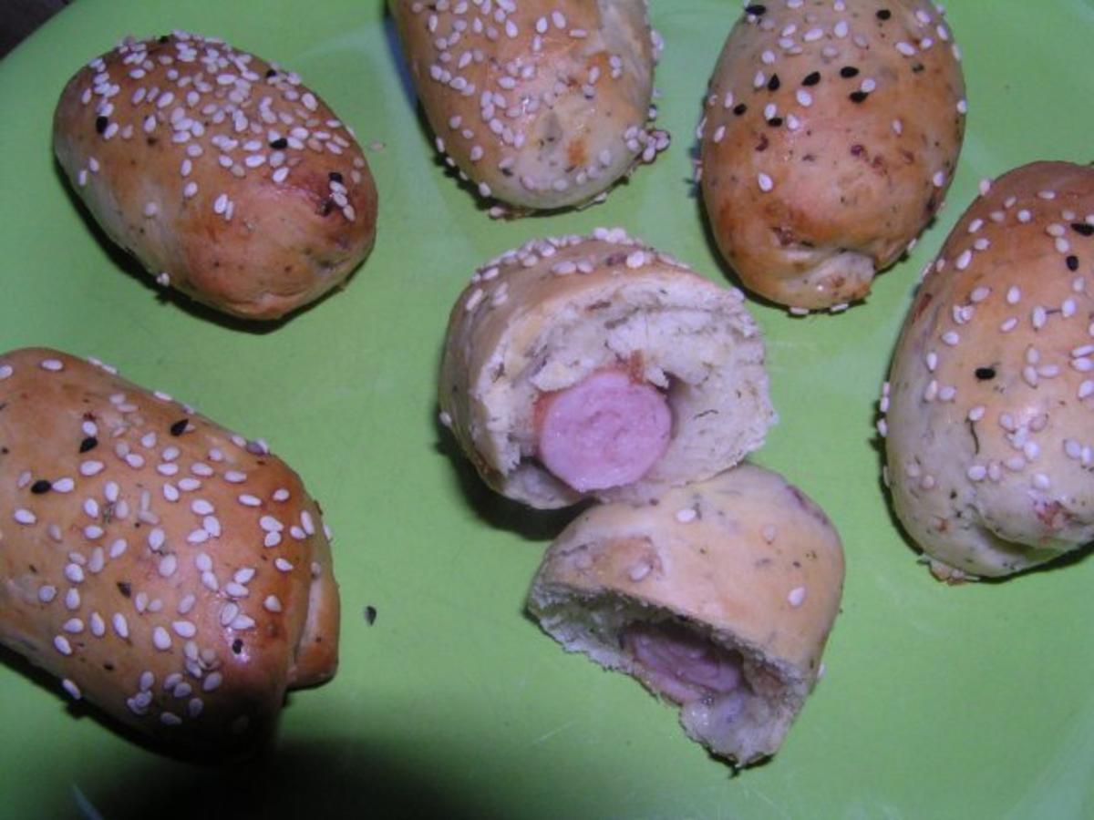 Party Snack, Fernseh-Snack, Mini-Brote - Rezept - kochbar.de