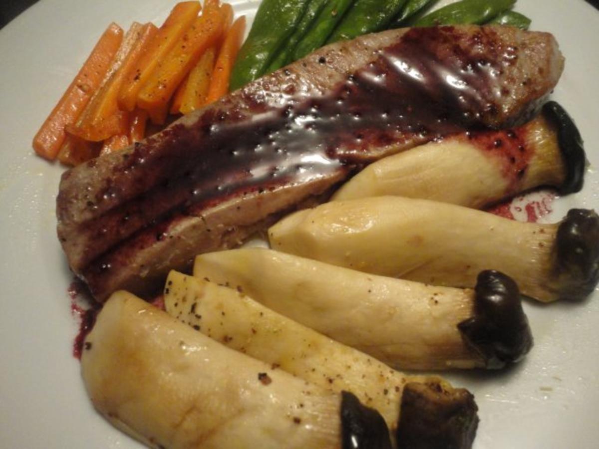 Thunfisch Steak mit Rotwein Sauce für Monika - Rezept - Bild Nr. 2