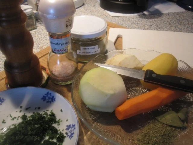 Rezept: Cremige Gemüsesuppe Bild Nr. 3 Cremige Gemüsesuppe - Rezept - Bild Nr. 3