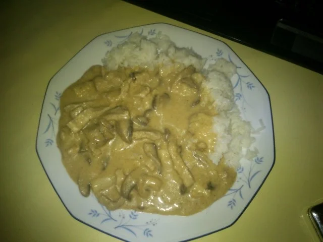 Rezept: Pilz- Spargel- Rahmgeschnetzeltes Pilz- Spargel- Rahmgeschnetzeltes - Rezept