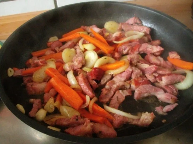 Kasselergeschnetzetes mit Sauerkraut und würzigem Kartoffelpüree - Rezept - Bild Nr. 6