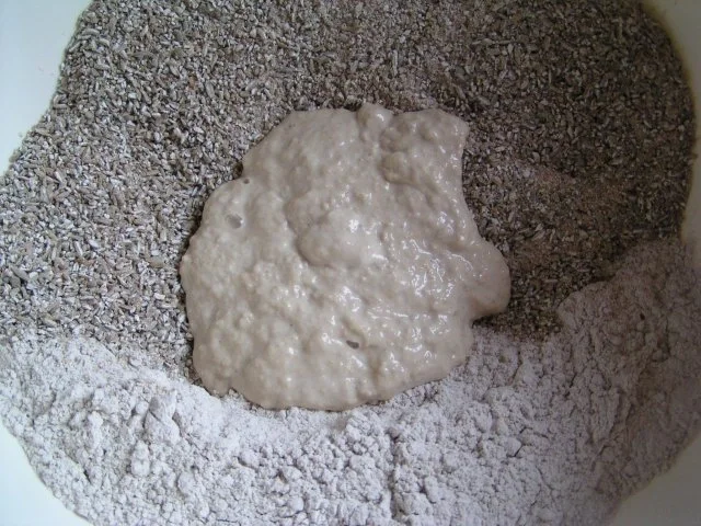 Rezept: Schwarzbrot Bild Nr. 2 Schwarzbrot - Rezept - Bild Nr. 2