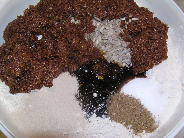 Rezept: Schwarzbrot Bild Nr. 4 Schwarzbrot - Rezept - Bild Nr. 4