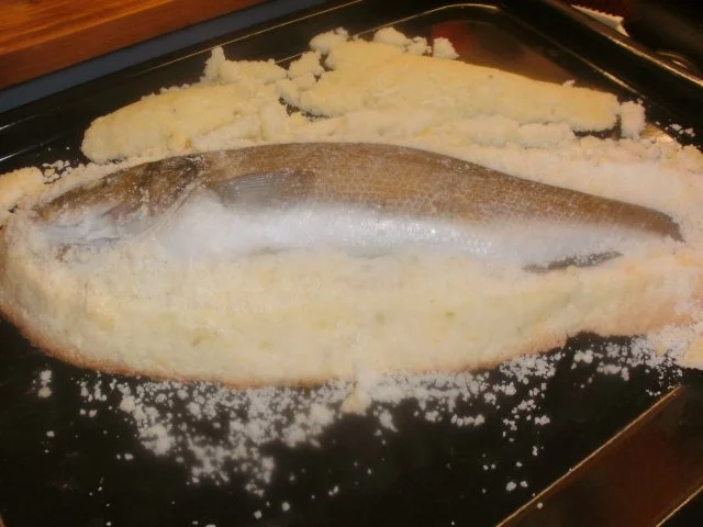Wolfsbarsch (Loup de Mer) im Salzmantel - Rezept - Bild Nr. 5
