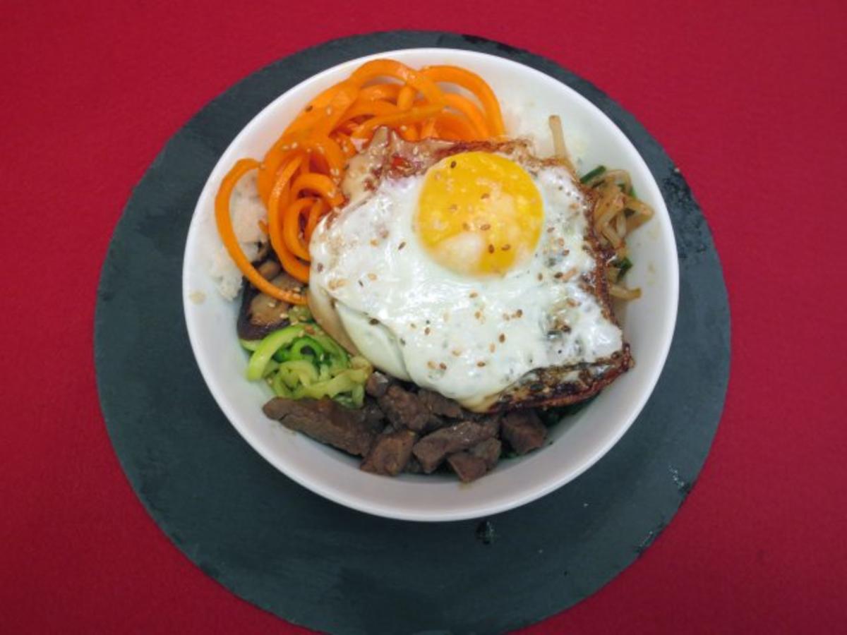 Bibimbap mit Sojasprossen frisch und Knoblauchzehen Rezept Von
Einsendungen Das perfekte Dinner