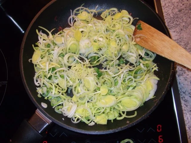 Flammkuchen auf 2. Arten nach Dieter´s Art - Rezept - Bild Nr. 5