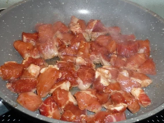 Rezept: Auflauf: Penne mit Schweinefleisch und Porree Bild Nr. 2 Auflauf: Penne mit Schweinefleisch und Porree - Rezept - Bild Nr. 2