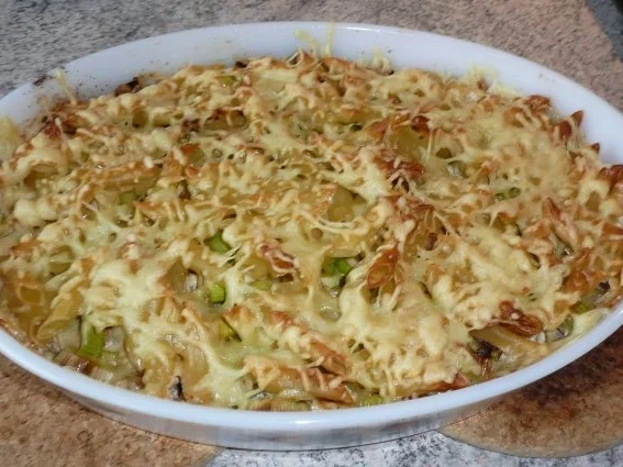 Rezept: Auflauf: Penne mit Schweinefleisch und Porree Auflauf: Penne mit Schweinefleisch und Porree - Rezept