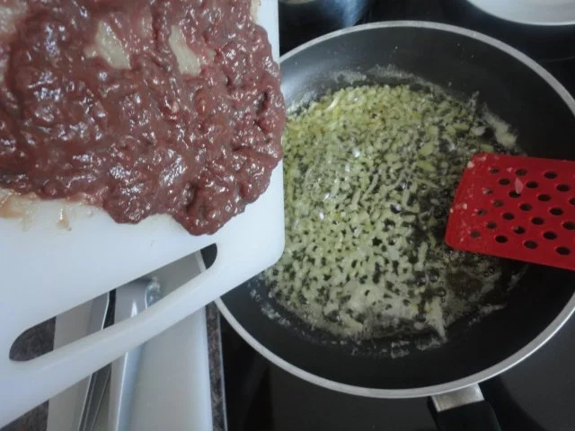 Rezept: fruchtige Kalbsleber Pastete mit Preiselbeeren Bild Nr. 5 fruchtige Kalbsleber Pastete mit Preiselbeeren - Rezept - Bild Nr. 5