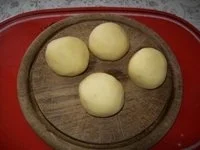 Rezept: Knödel-Beilagen: Opa Alfred`s "Grumbernklies" mit Semmelbrösel Bild Nr. 3 Knödel-Beilagen: Opa Alfred`s "Grumbernklies" mit Semmelbrösel - Rezept - Bild Nr. 3