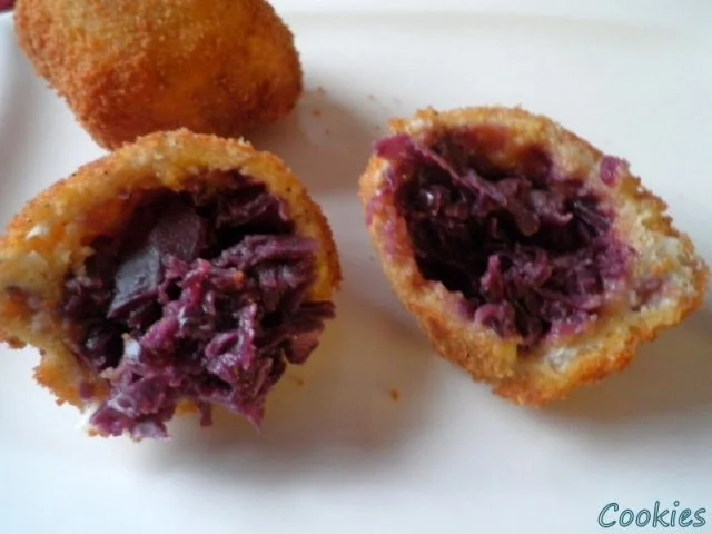 Rezept: Rotkohl - "Knödel" Bild Nr. 3 Rotkohl - "Knödel" - Rezept - Bild Nr. 3