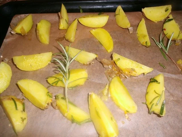 Minutensteaks in Paprikakäsesoße  und Backofenkartoffeln - Rezept - Bild Nr. 7