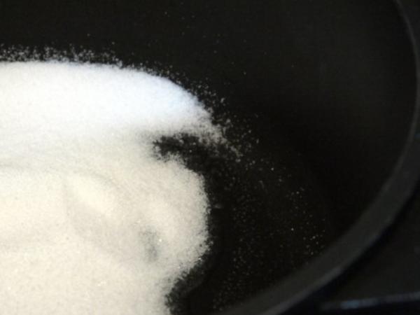 Schoko-Grieß-Flammerie mit Gewürzorangen - Rezept - kochbar.de