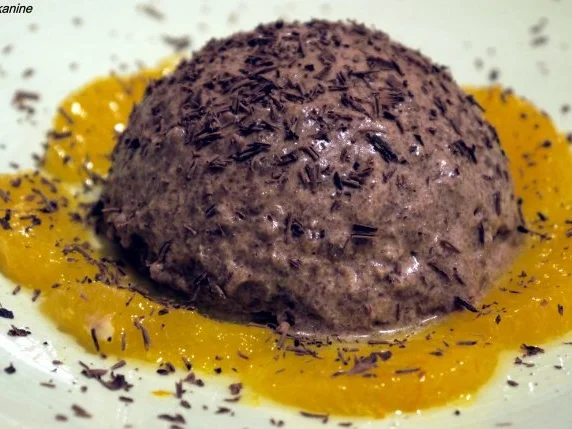Schoko-Grieß-Flammerie mit Gewürzorangen - Rezept