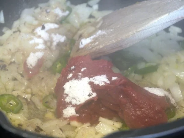 Rezept: Ravioli mit Gorgonzola-Füllung, dazu eine einfache Tomatensauce Bild Nr. 6 Ravioli mit Gorgonzola-Füllung, dazu eine einfache Tomatensauce - Rezept - Bild Nr. 6