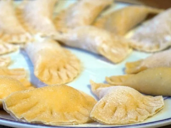 Rezept: Ravioli mit Gorgonzola-Füllung, dazu eine einfache Tomatensauce Bild Nr. 15 Ravioli mit Gorgonzola-Füllung, dazu eine einfache Tomatensauce - Rezept - Bild Nr. 15