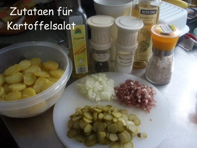 Schweinebäckchen  mit lauwarmen Kartoffelsalat und Bacon - Rezept - Bild Nr. 11