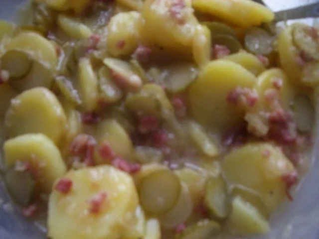 Schweinebäckchen  mit lauwarmen Kartoffelsalat und Bacon - Rezept - Bild Nr. 17