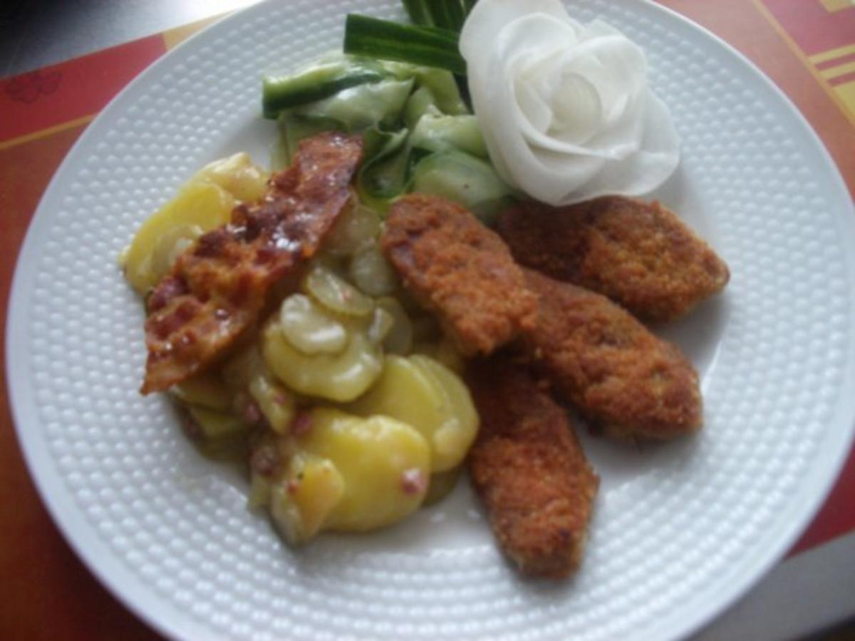 Schweinebäckchen  mit lauwarmen Kartoffelsalat und Bacon - Rezept - Bild Nr. 21