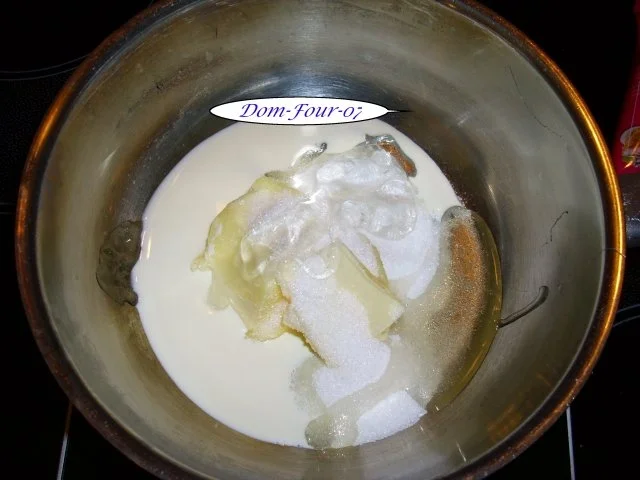 Rezept: Vanillesahne im Florentinertörtchen & Schoko-Orangen-Sahne mit Mangoscheiben als Törtchen Bild Nr. 4 Vanillesahne im Florentinertörtchen & Schoko-Orangen-Sahne mit Mangoscheiben als Törtchen - Rezept - Bild Nr. 4