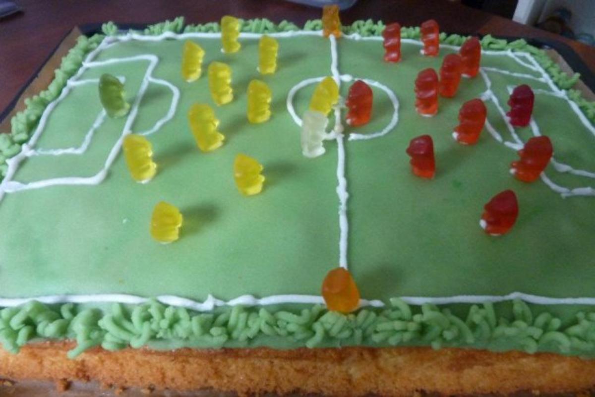 Fußballfeld-Kuchen - Rezept - Bild Nr. 2