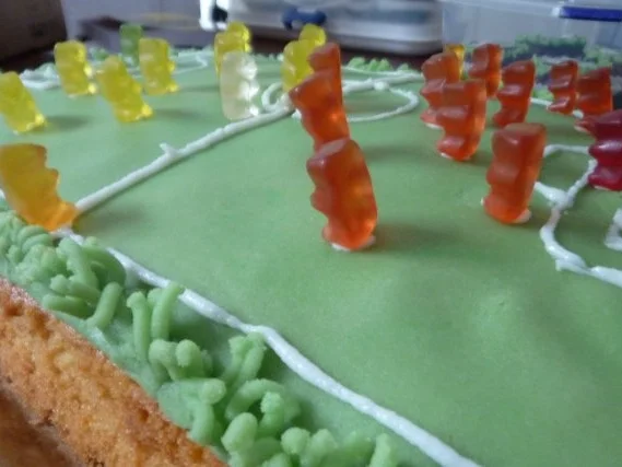 Fußballfeld-Kuchen - Rezept - Bild Nr. 3