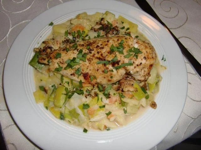 Hähnchenbrustfilet auf einem Kartoffel-Lauch-Bett à la Heiko - Rezept