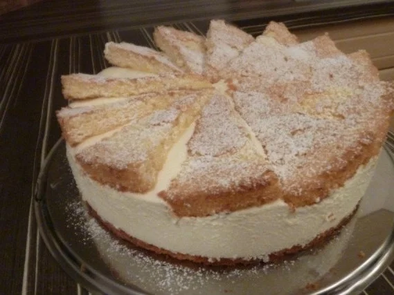 Käse-Sahne-Torte - Rezept