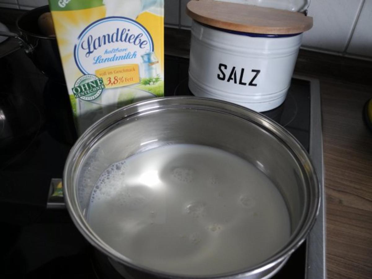 Getränke warm &amp; kalt : Heiße Milch mit Akazienhonig und Vanillestange ...