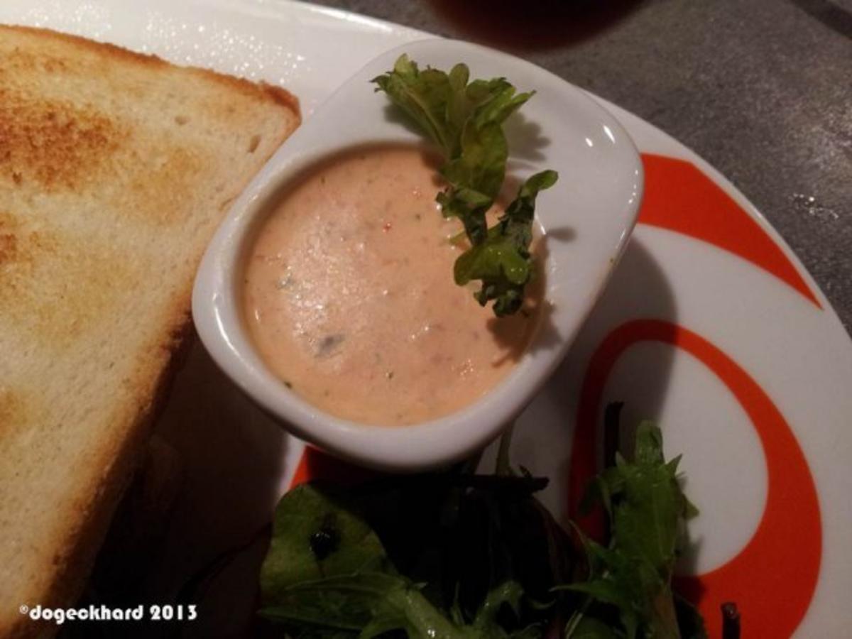 Bilder für Sauce Americana (Red Pepper Yoghurt Sauce) - Rezept