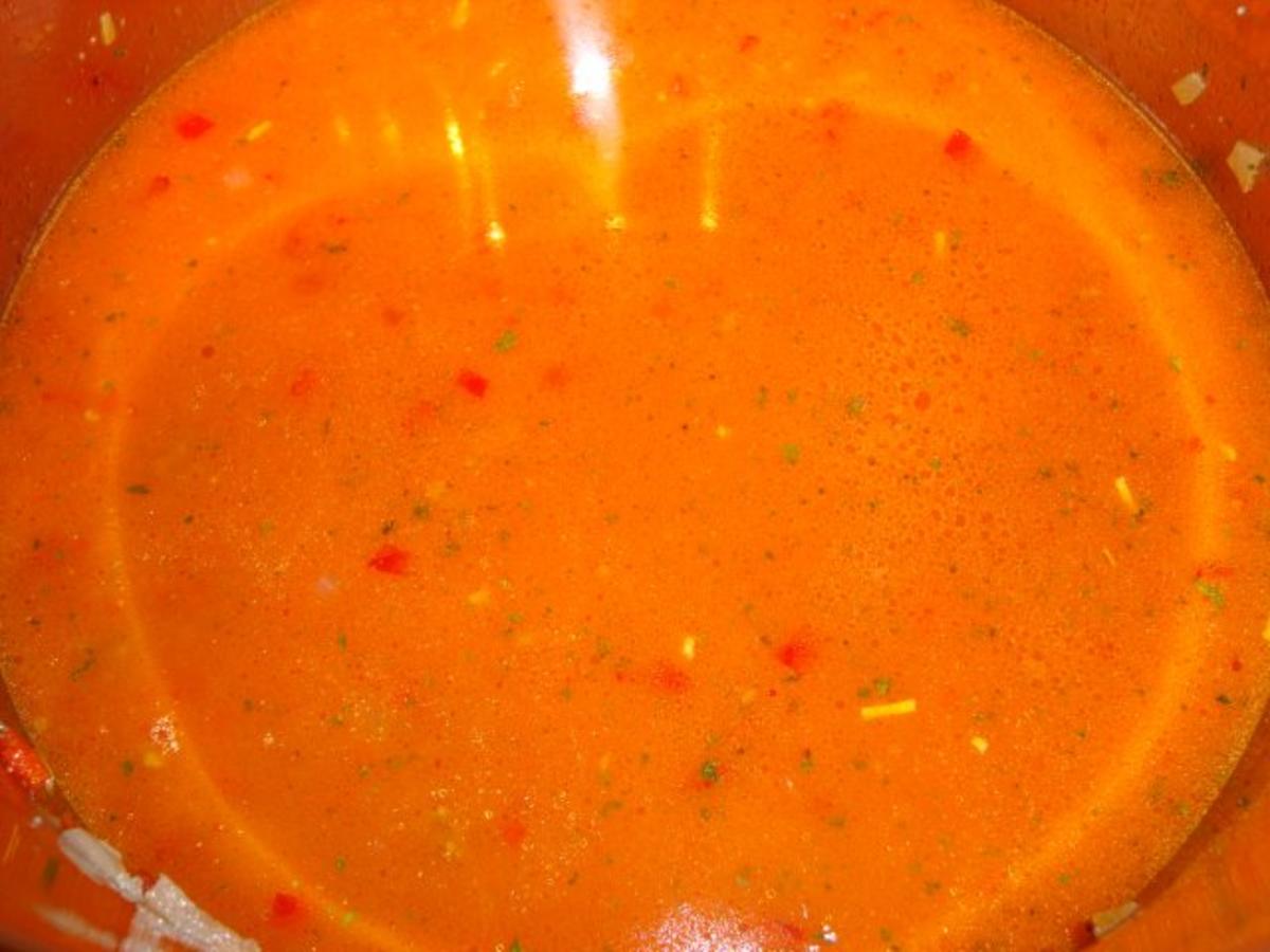 Ajvar-Suppe mit frischen Paprikastückchen - Rezept - Bild Nr. 6