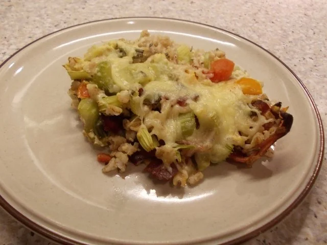 Rezept: Dinkelauflauf mit Staudensellerie und Schinken Dinkelauflauf mit Staudensellerie und Schinken - Rezept