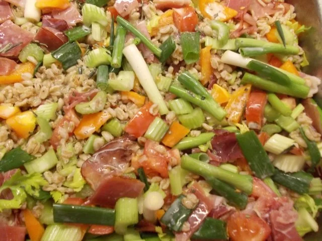 Rezept: Dinkelauflauf mit Staudensellerie und Schinken Bild Nr. 7 Dinkelauflauf mit Staudensellerie und Schinken - Rezept - Bild Nr. 7