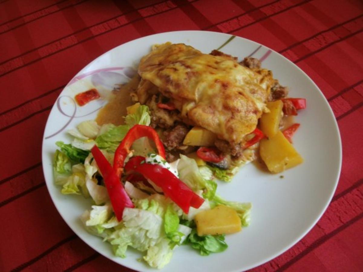 Bilder für Auflauf.....Überbackenes aus Gemüse und Hack - Rezept