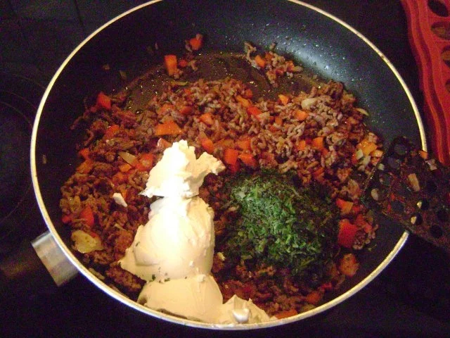 Partyhörnchen  - Quark Öl Teig - mit Hack Paprika Füllung - ca. 60 Stück - Rezept - Bild Nr. 5