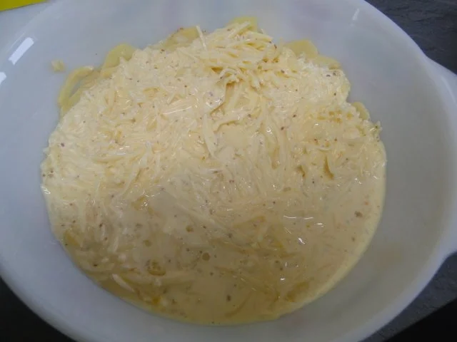 Rezept: Kartoffelgratin nach Tinas Art, Beilage zum Eisbein/Haxen Bild Nr. 3 Kartoffelgratin nach Tinas Art, Beilage zum Eisbein/Haxen - Rezept - Bild Nr. 3