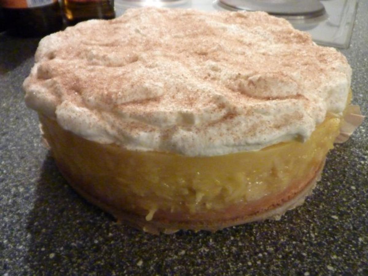 Kleine Apfel-Pudding-Torte mit Sahne und Zimt - Rezept - Bild Nr. 3