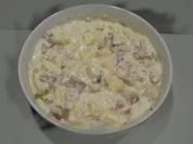 Matjessalat mit Apfelstückchen - Rezept