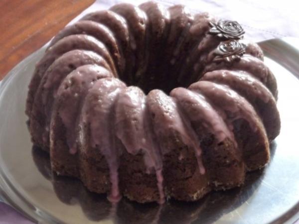 Rotweingugelhupf - einfach - 354 kcal/100g