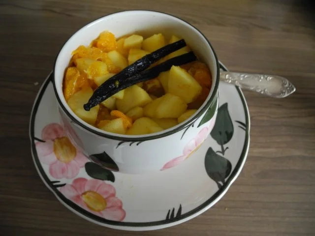 Rezept: Dessert : Milchreis an heißen karamelisierten Apfel-Clementinen-Obst Bild Nr. 9 Dessert : Milchreis an heißen karamelisierten Apfel-Clementinen-Obst - Rezept - Bild Nr. 9