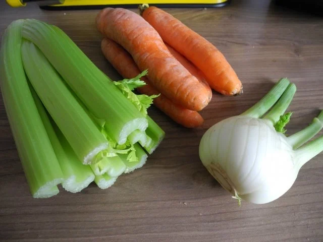 Rezept: Geflügel : ...aus dem Römertopf Bild Nr. 5 Geflügel : ...aus dem Römertopf - Rezept - Bild Nr. 5